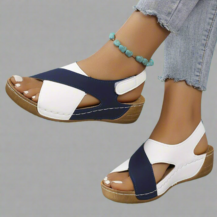 Petra™ | Bekväm kilklacksandal
